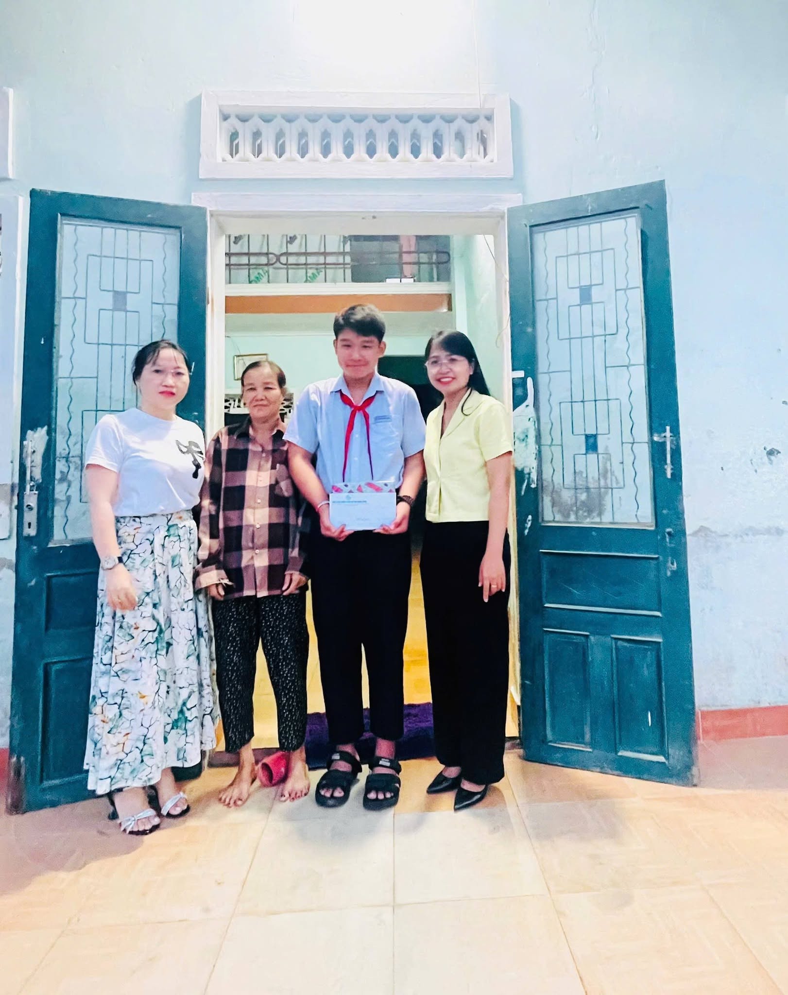 Mẹ đỡ đầu – Tiếp sức mùa thi