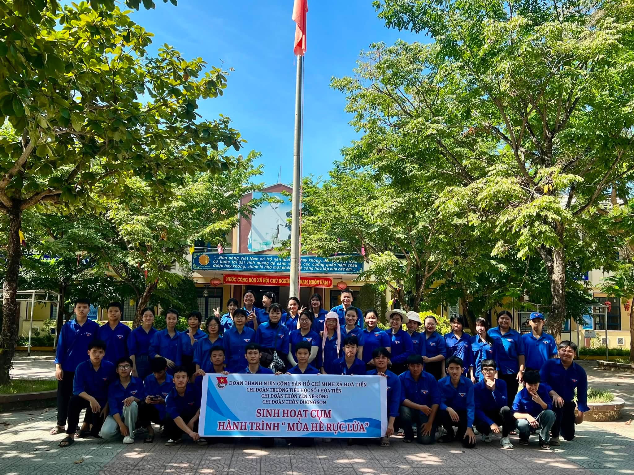 Mùa hè rực lửa – Tuổi trẻ tiên phong, hành động vì cộng đồng